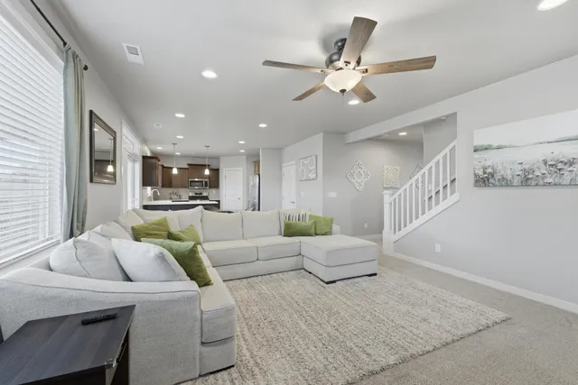 $589,900 | 1724 South Donwood Street, Greenacres, WA 99016