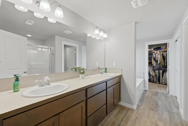 $589,900 | 1724 South Donwood Street, Greenacres, WA 99016