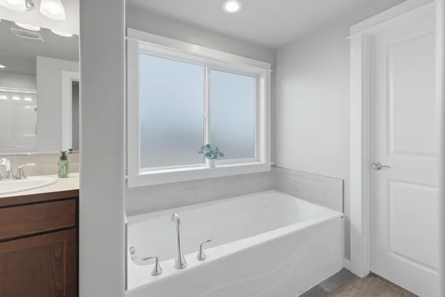 $589,900 | 1724 South Donwood Street, Greenacres, WA 99016