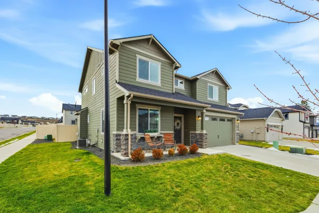 $589,900 | 1724 South Donwood Street, Greenacres, WA 99016