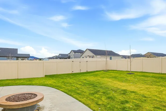 $589,900 | 1724 South Donwood Street, Greenacres, WA 99016