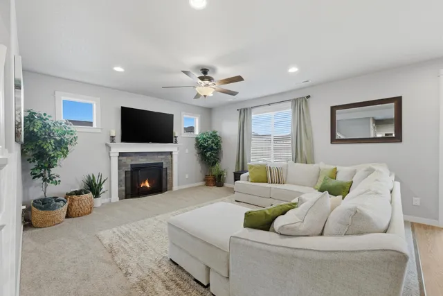 $589,900 | 1724 South Donwood Street, Greenacres, WA 99016