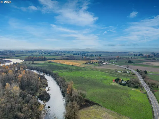 a view of an outdoor space and a yard