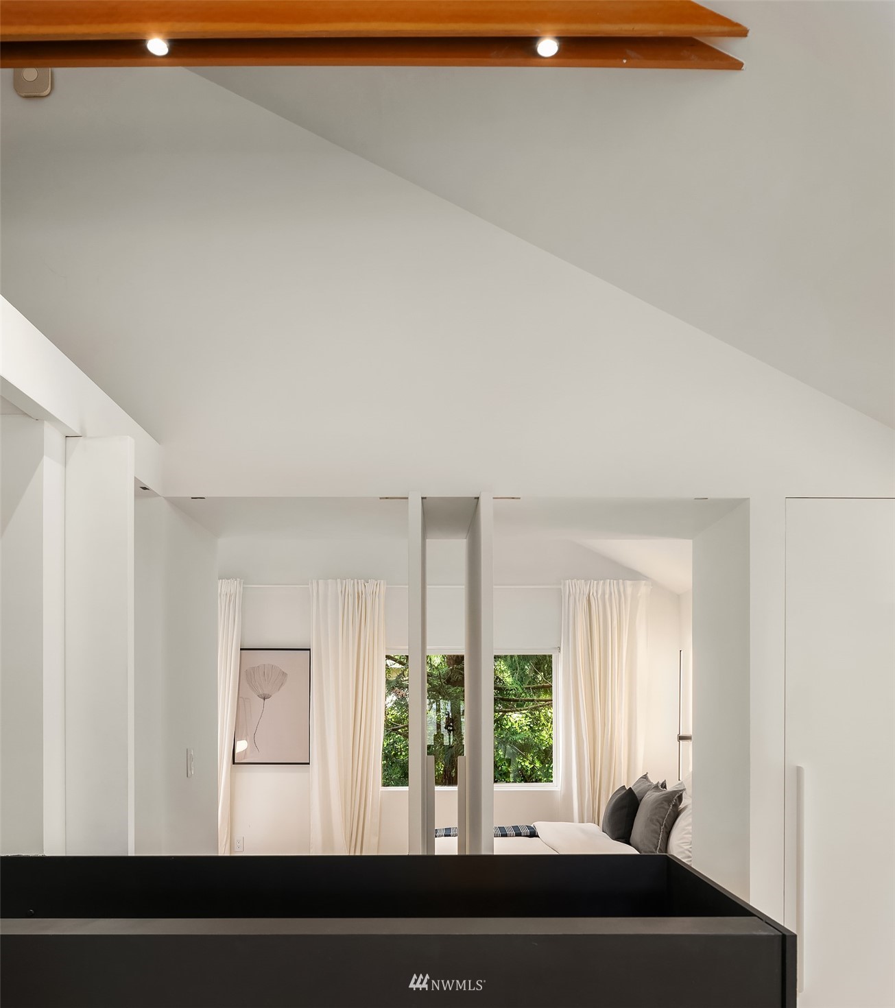 4534 Southwest Concord Street Seattle, WA 98136 - Photo 13 of 39 Gallery Image 13