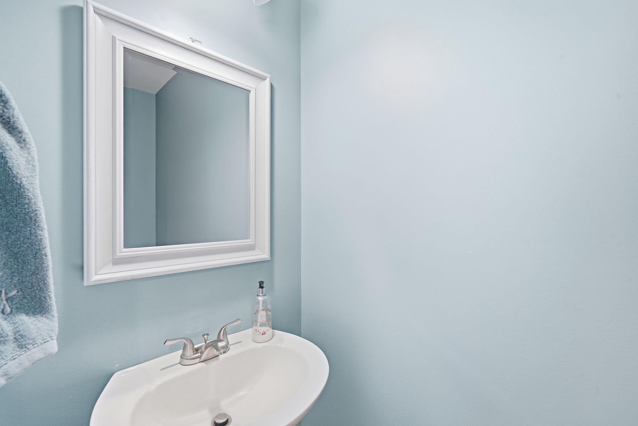 615 Ell Downes Road Henderson, MD 21640 - Photo 17 of 58 First Floor half bath.