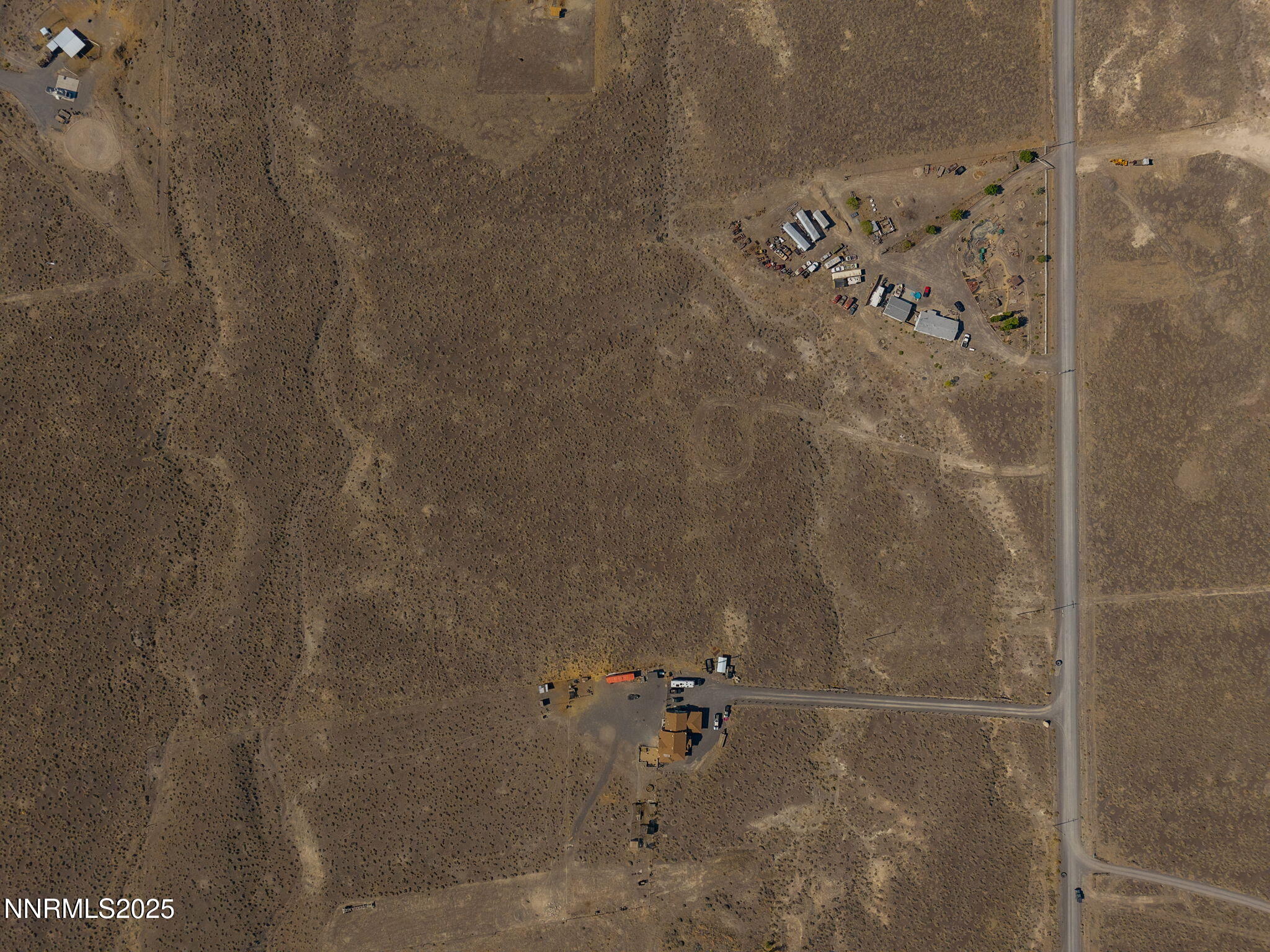 1945 Gustafson Road Fernley, NV 89408 - Photo 20 of 20 a bathroom with a shower