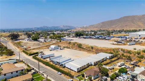 $6,489,000 | 2725 Hall Avenue, Jurupa Valley, CA 92509