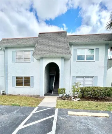 $1,375 | 371 South McMullen Booth Road, Unit 87, Clearwater, FL 33759