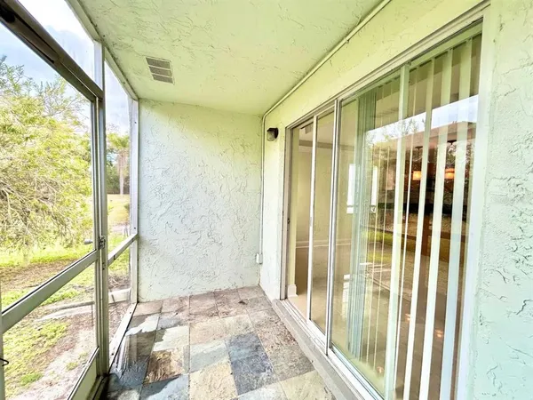 $1,350 | 371 South McMullen Booth Road, Unit 87, Clearwater, FL 33759