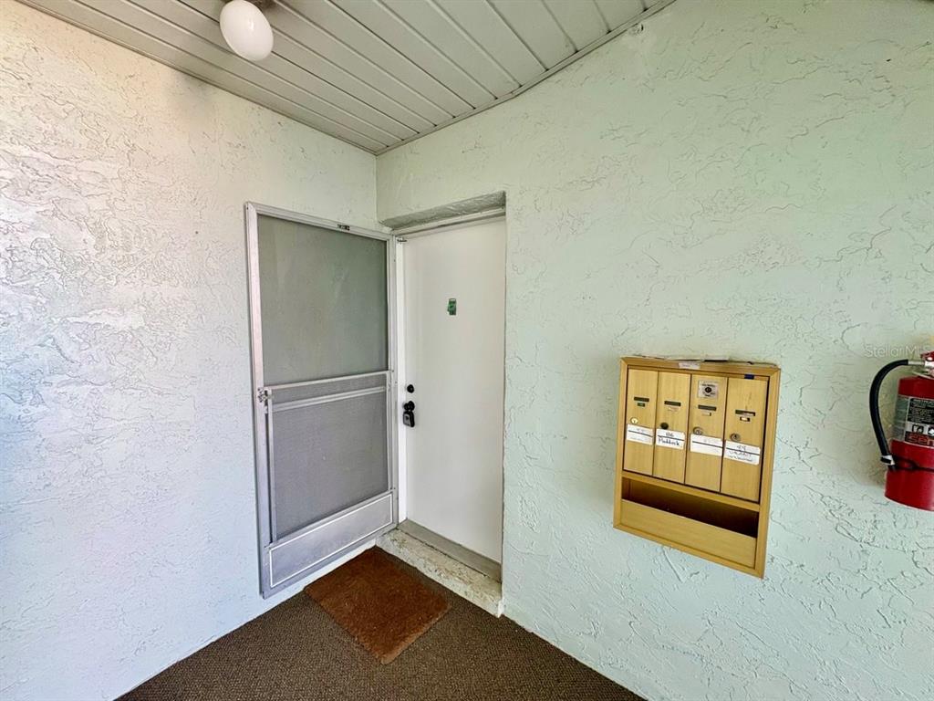 371 South McMullen Booth Road, Unit 87 Clearwater, FL 33759 - Photo 2 of 19