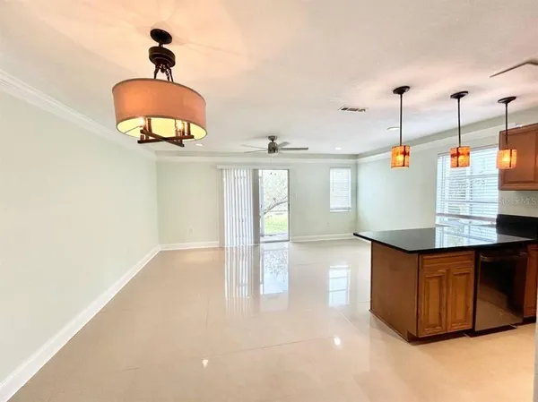 $1,350 | 371 South McMullen Booth Road, Unit 87, Clearwater, FL 33759