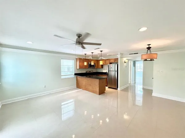 $1,350 | 371 South McMullen Booth Road, Unit 87, Clearwater, FL 33759