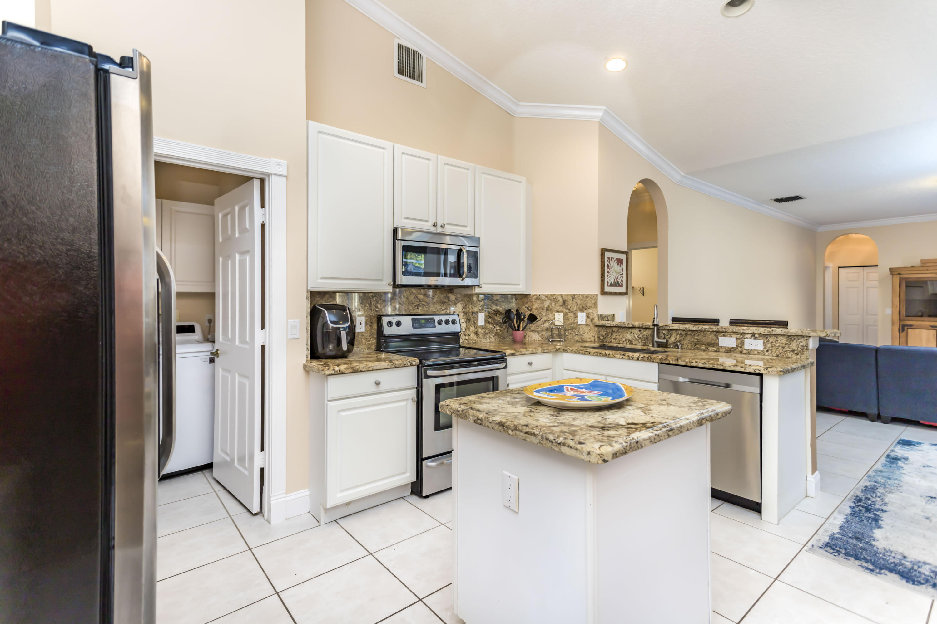 12847 Hyland Circle Boca Raton, FL 33428 - Photo 6 of 43 19