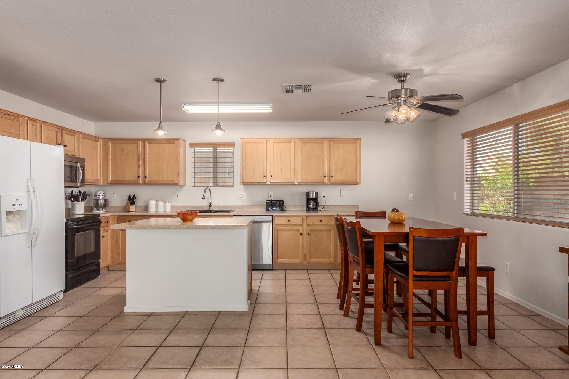 17558 West Calavar Road Surprise, AZ 85388 - Photo 14 of 57 Calavar-15
