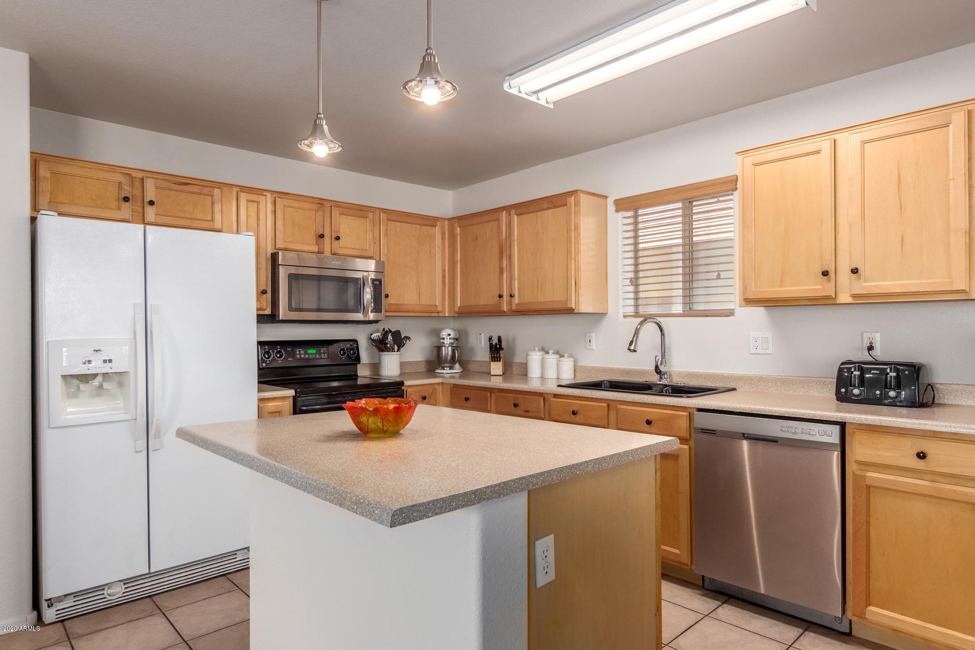 17558 West Calavar Road Surprise, AZ 85388 - Photo 18 of 57 Calavar-19