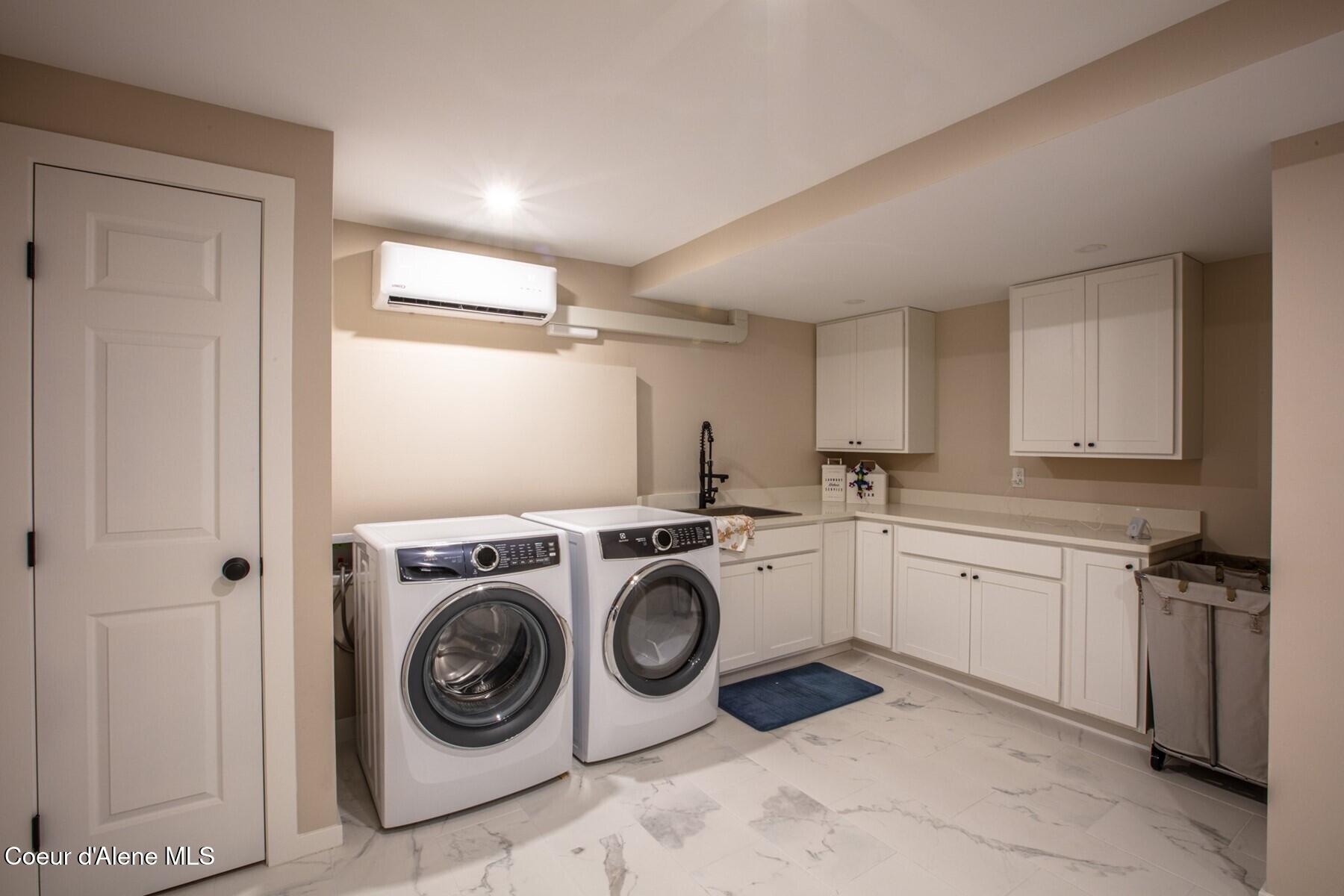 475 Campbell Point Road Laclede, ID 83841 - Photo 48 of 66 Incredible Laundry