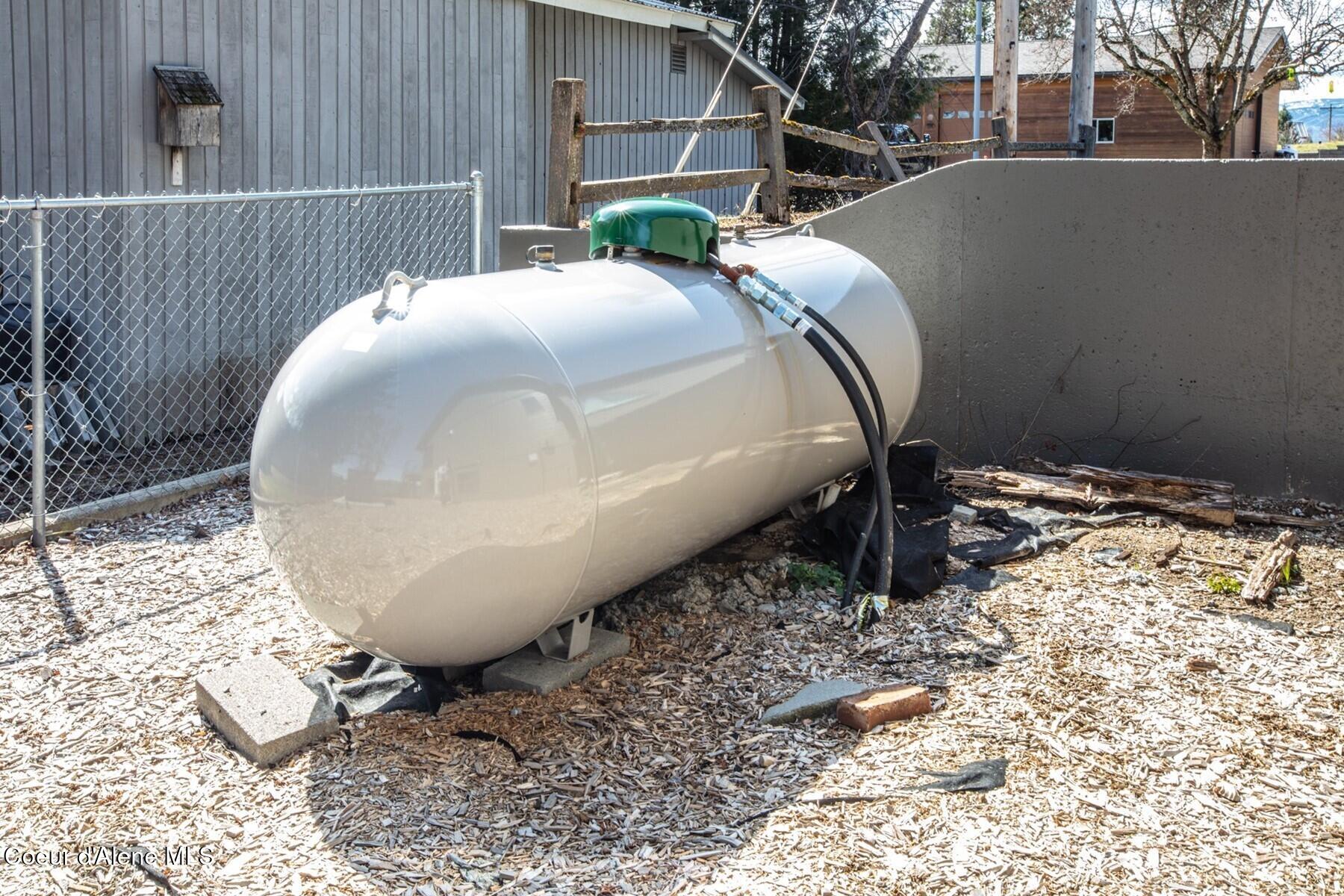 475 Campbell Point Road Laclede, ID 83841 - Photo 55 of 66 500 Gallon Propane Tank