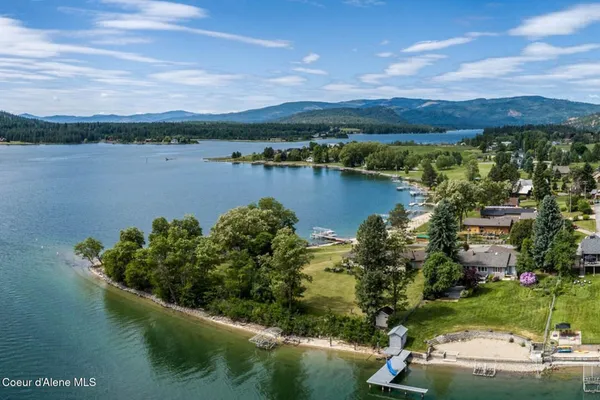 $2,249,000 | 475 Campbell Point Road, Laclede, ID 83841