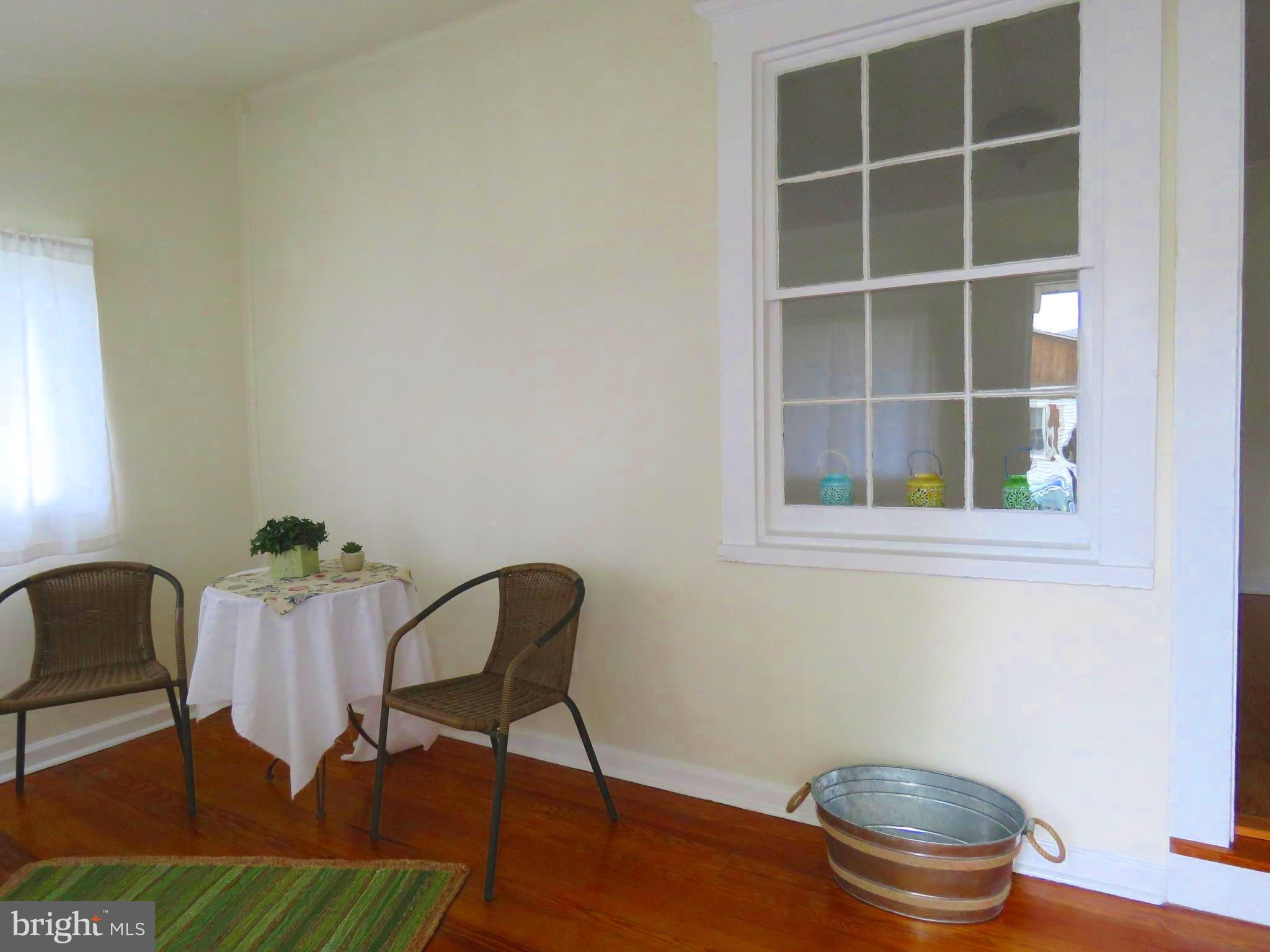 247 G Street Carneys Point, NJ 08069 - Photo 12 of 32 Sunroom