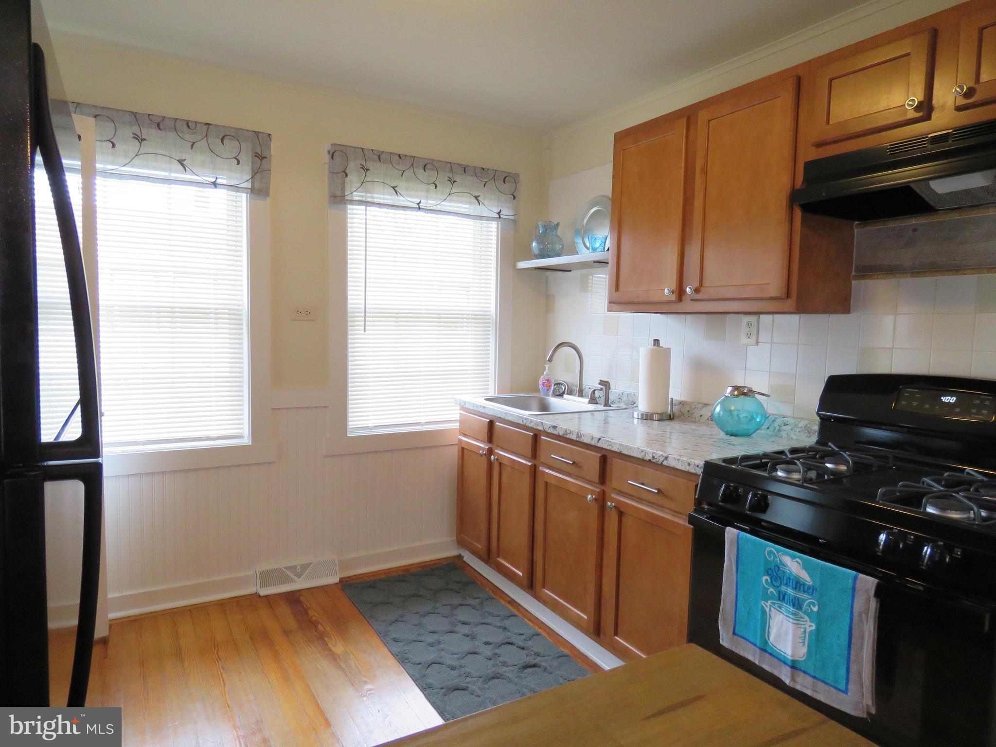 247 G Street Carneys Point, NJ 08069 - Photo 13 of 32 Kitchen