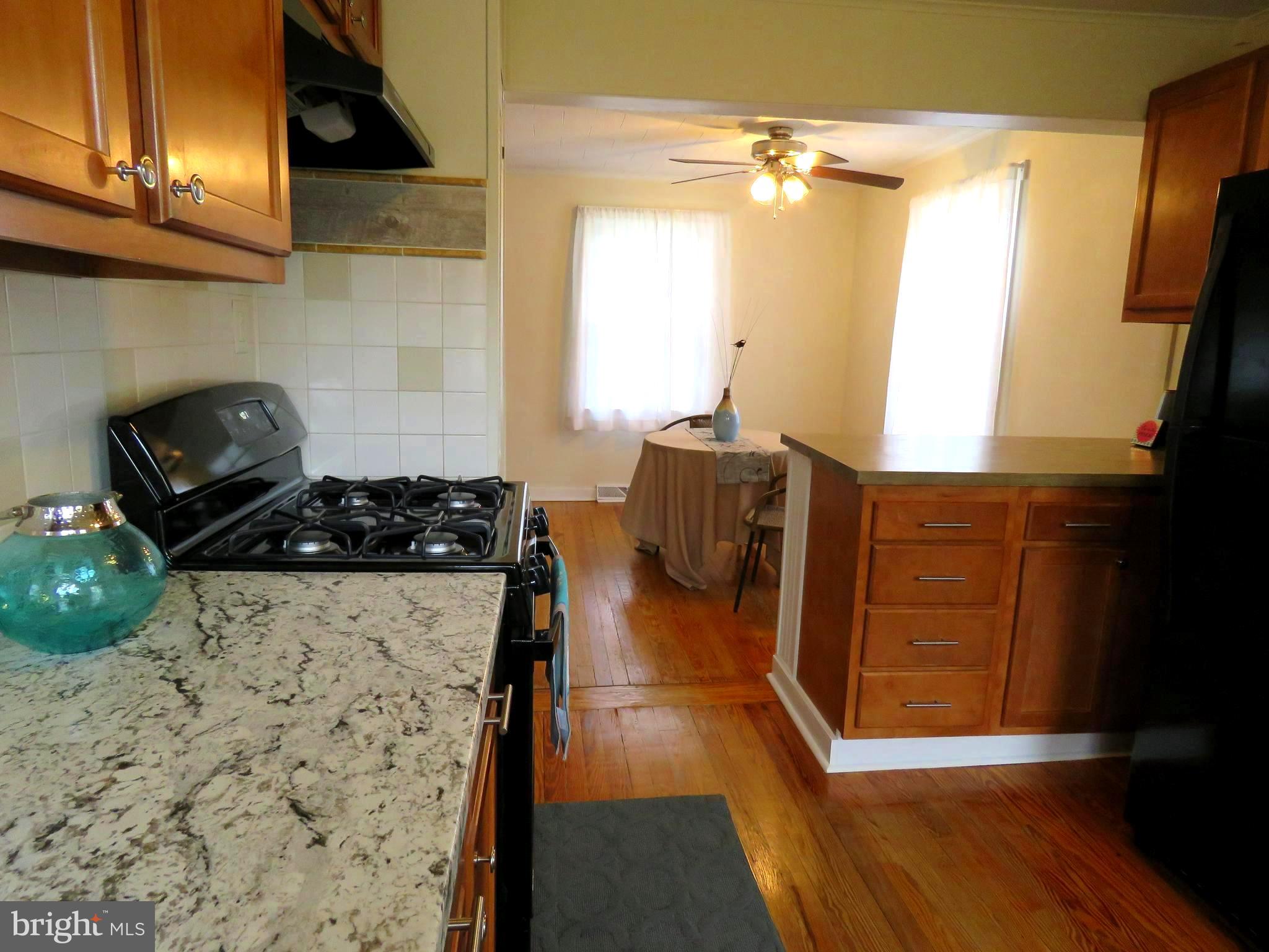 247 G Street Carneys Point, NJ 08069 - Photo 14 of 32 Kitchen