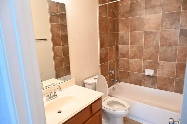 $2,600 | 5418 Gibralter Place, Richmond, TX 77407