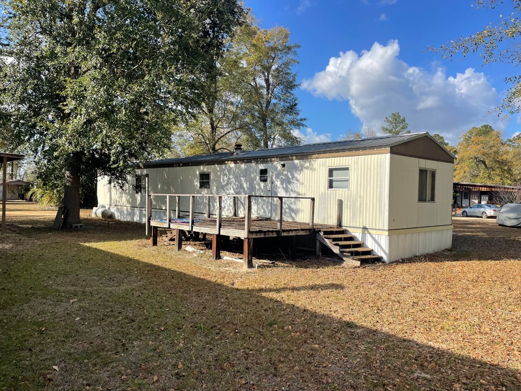 25280 Southwest Deer Street Bristol, FL 32321 - Photo 2 of 8