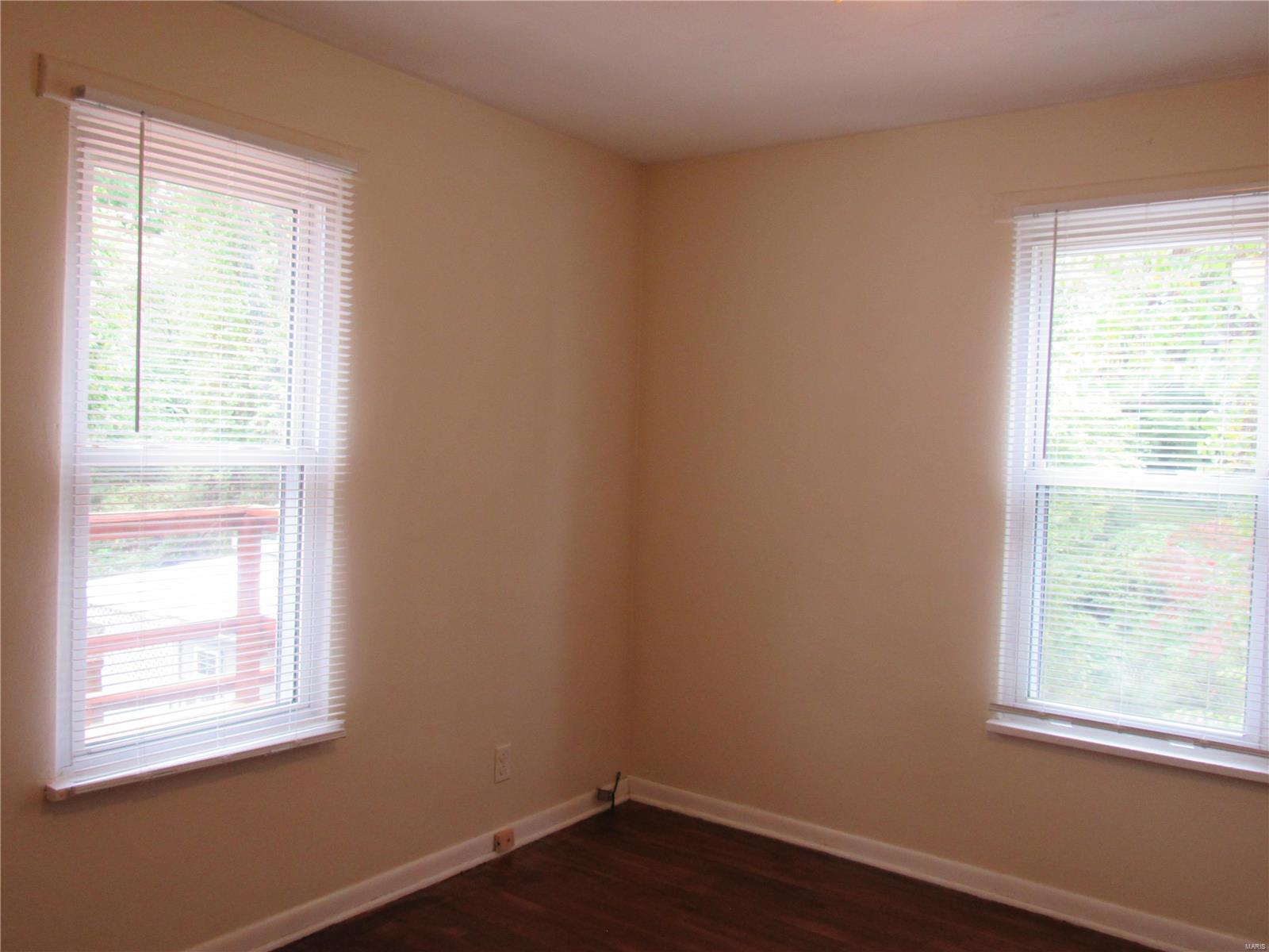 1104 Rixon Street Alton, IL 62002 - Photo 12 of 20 Gallery Image 12