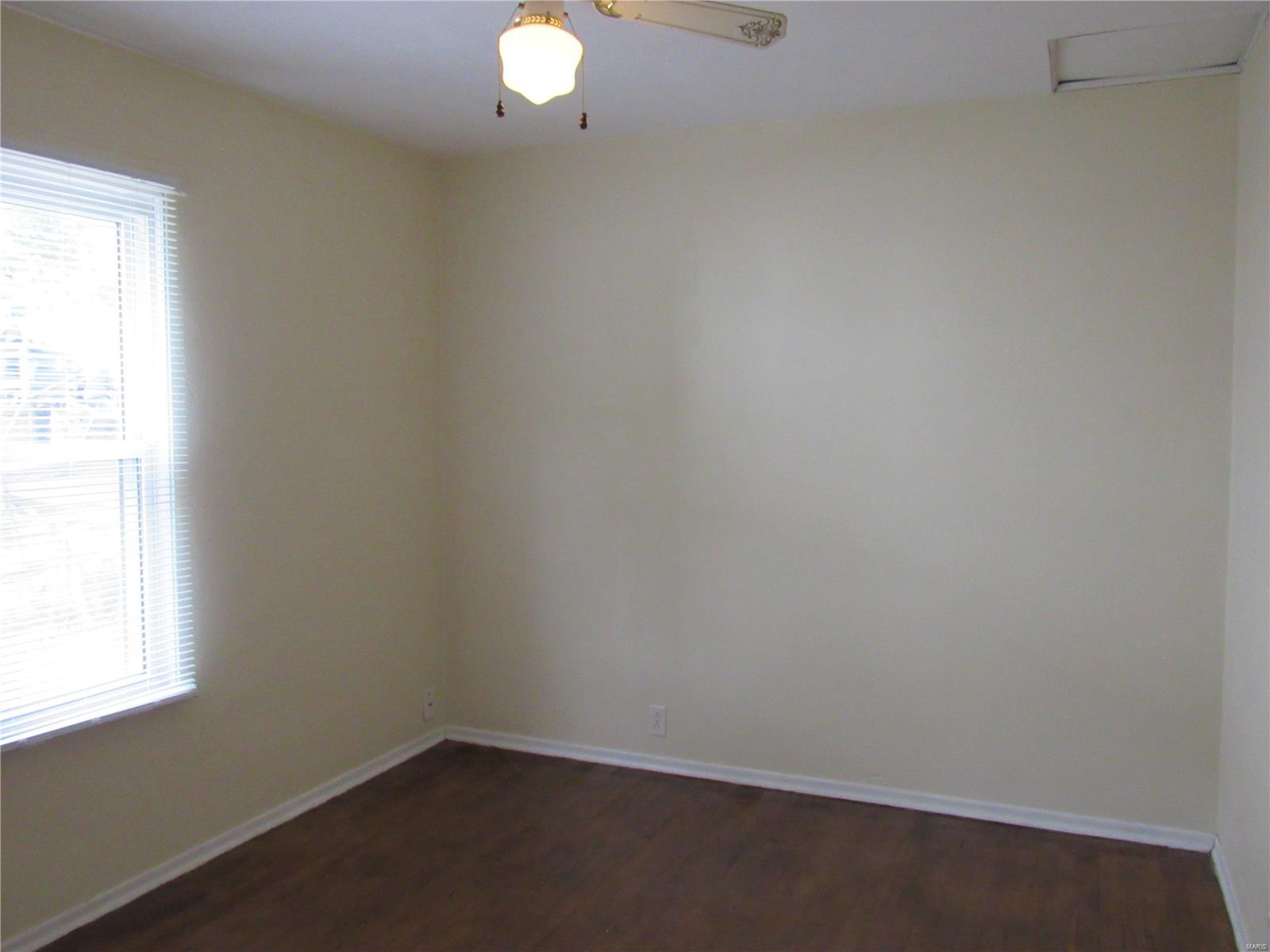 1104 Rixon Street Alton, IL 62002 - Photo 13 of 20 Gallery Image 13