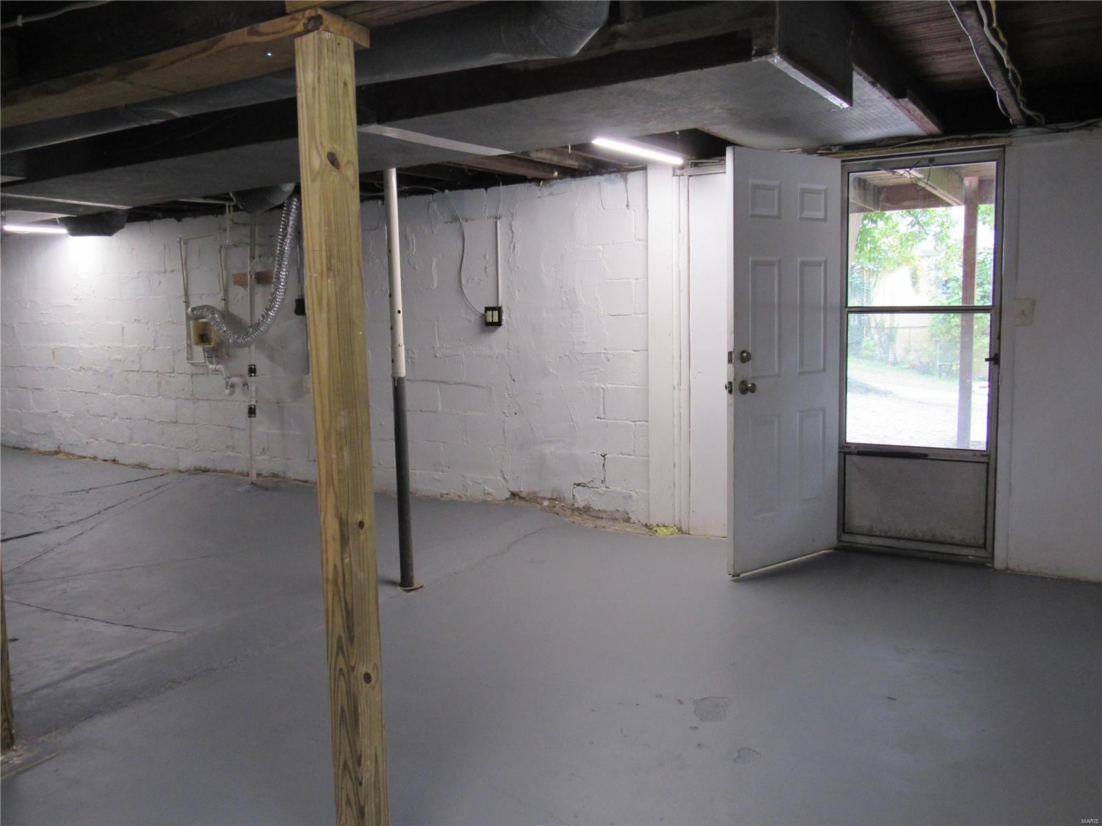 1104 Rixon Street Alton, IL 62002 - Photo 16 of 20 Gallery Image 16