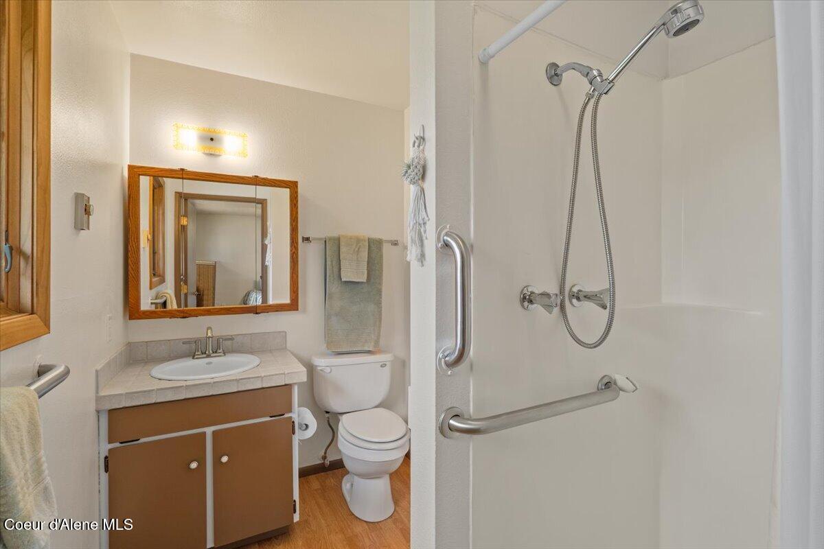 9675 North Valley Way Hayden, ID 83835 - Photo 17 of 50 18-Primary Bathroom