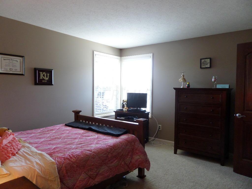 215 Halverston Road Powell, OH 43065 - Photo 19 of 33 Gallery Image 19