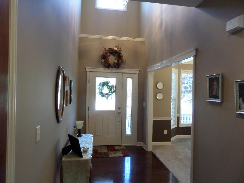 215 Halverston Road Powell, OH 43065 - Photo 2 of 33 Gallery Image 2