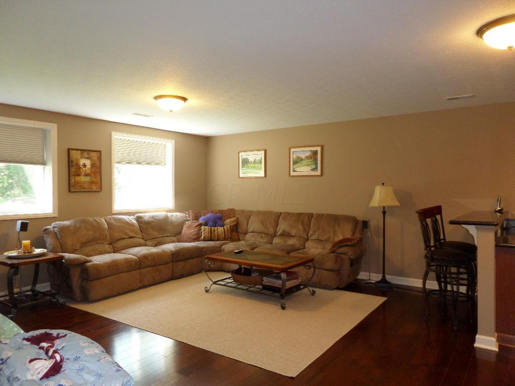 215 Halverston Road Powell, OH 43065 - Photo 24 of 33 Gallery Image 24