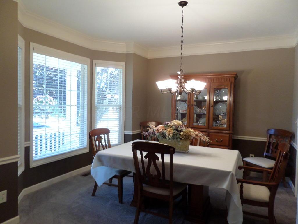 215 Halverston Road Powell, OH 43065 - Photo 3 of 33 Gallery Image 3