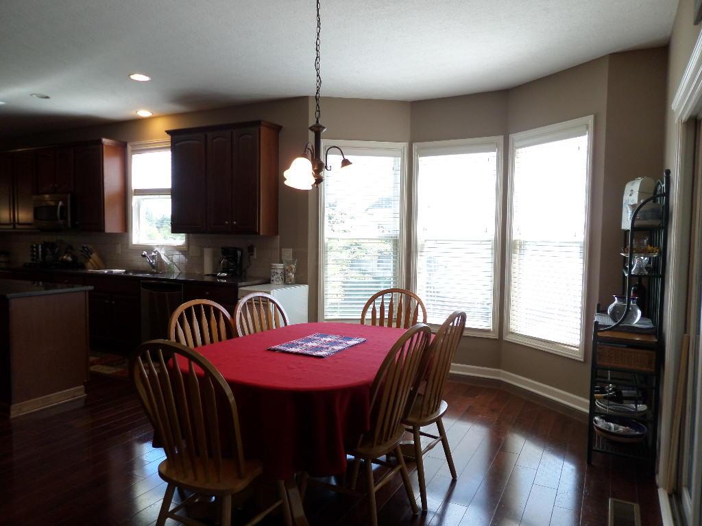 215 Halverston Road Powell, OH 43065 - Photo 7 of 33 Gallery Image 7