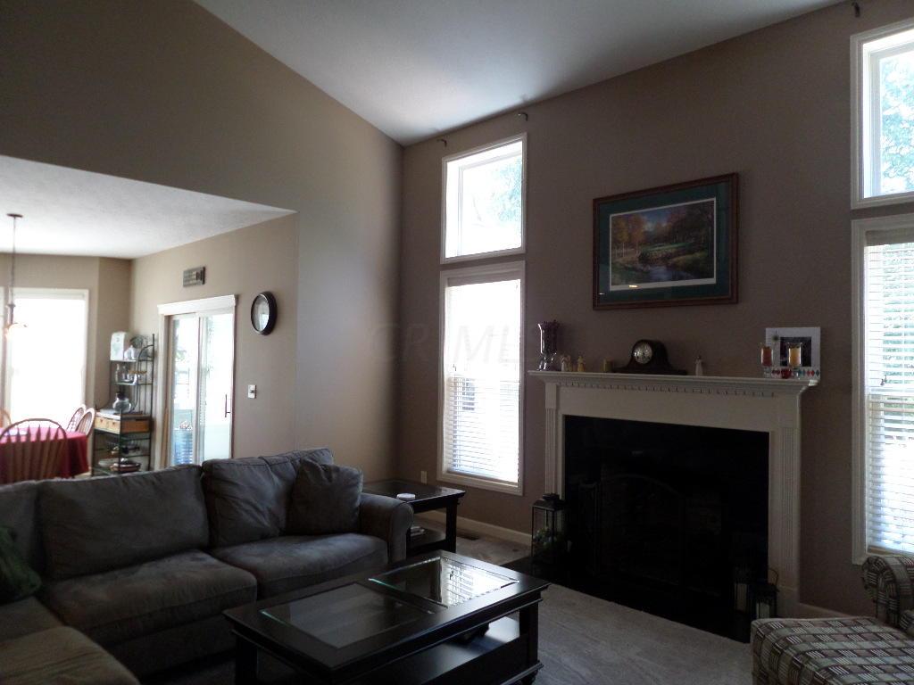 215 Halverston Road Powell, OH 43065 - Photo 9 of 33 Gallery Image 9