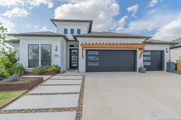 $689,000 | 776 Arroyo Dorado, New Braunfels, TX 78130
