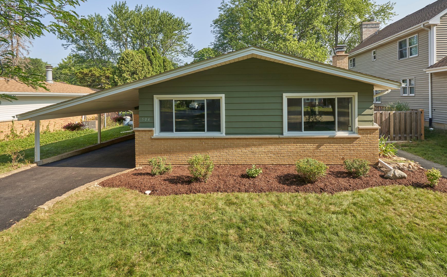 504 Lisa Road West Dundee, IL 60118 - Photo 1 of 27