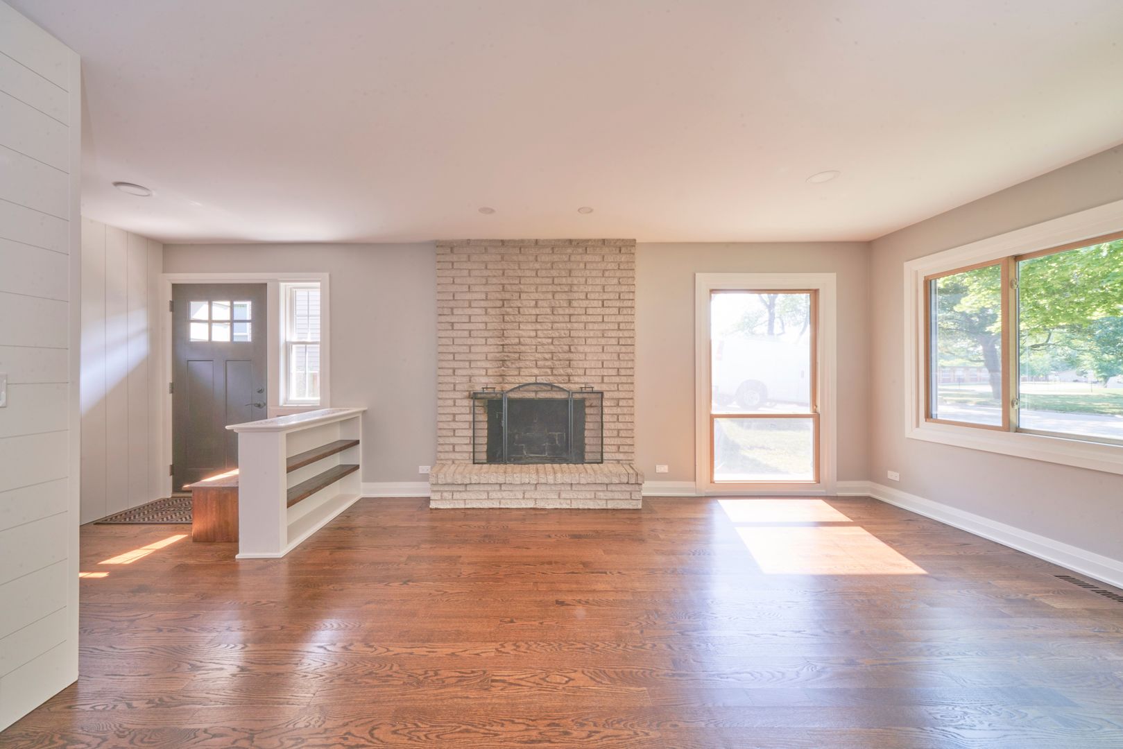 504 Lisa Road West Dundee, IL 60118 - Photo 12 of 27