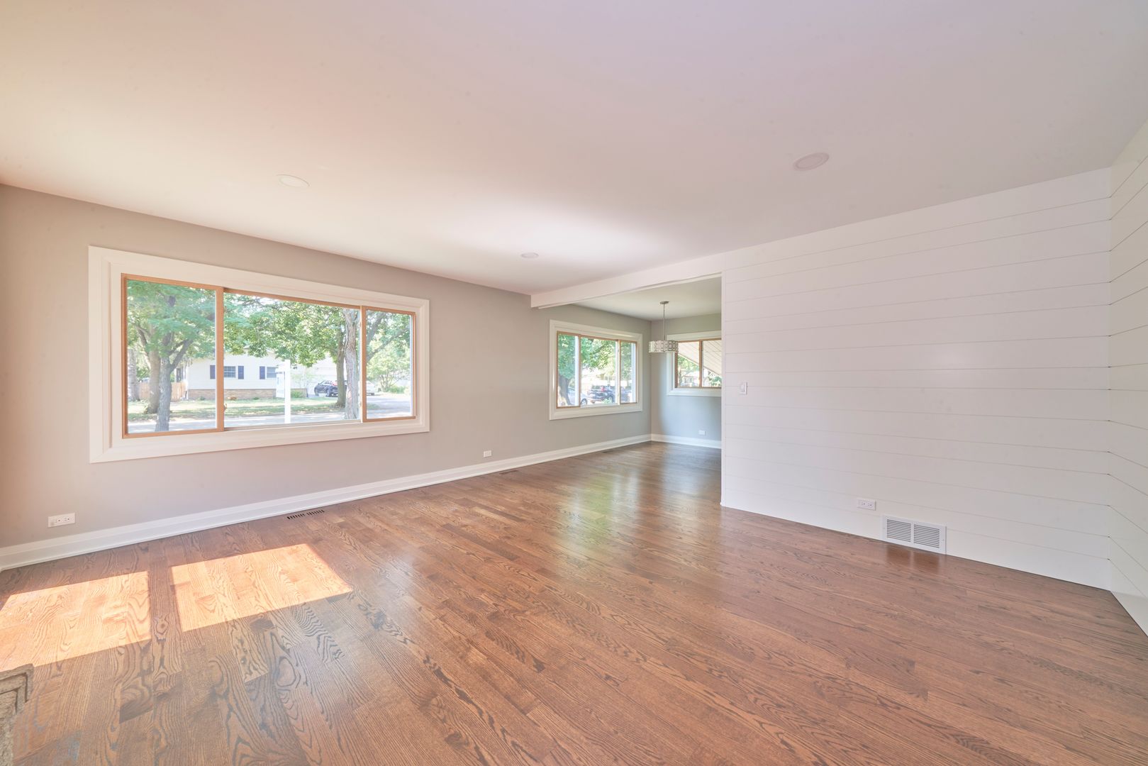 504 Lisa Road West Dundee, IL 60118 - Photo 14 of 27