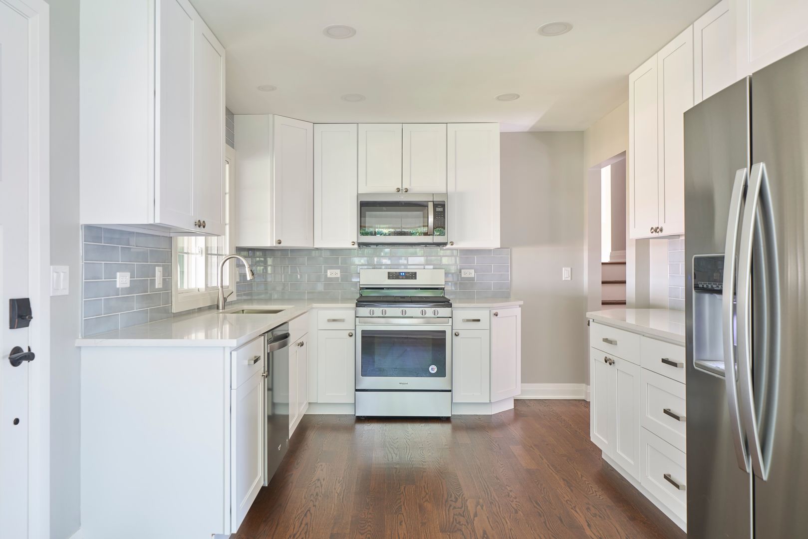 504 Lisa Road West Dundee, IL 60118 - Photo 4 of 27