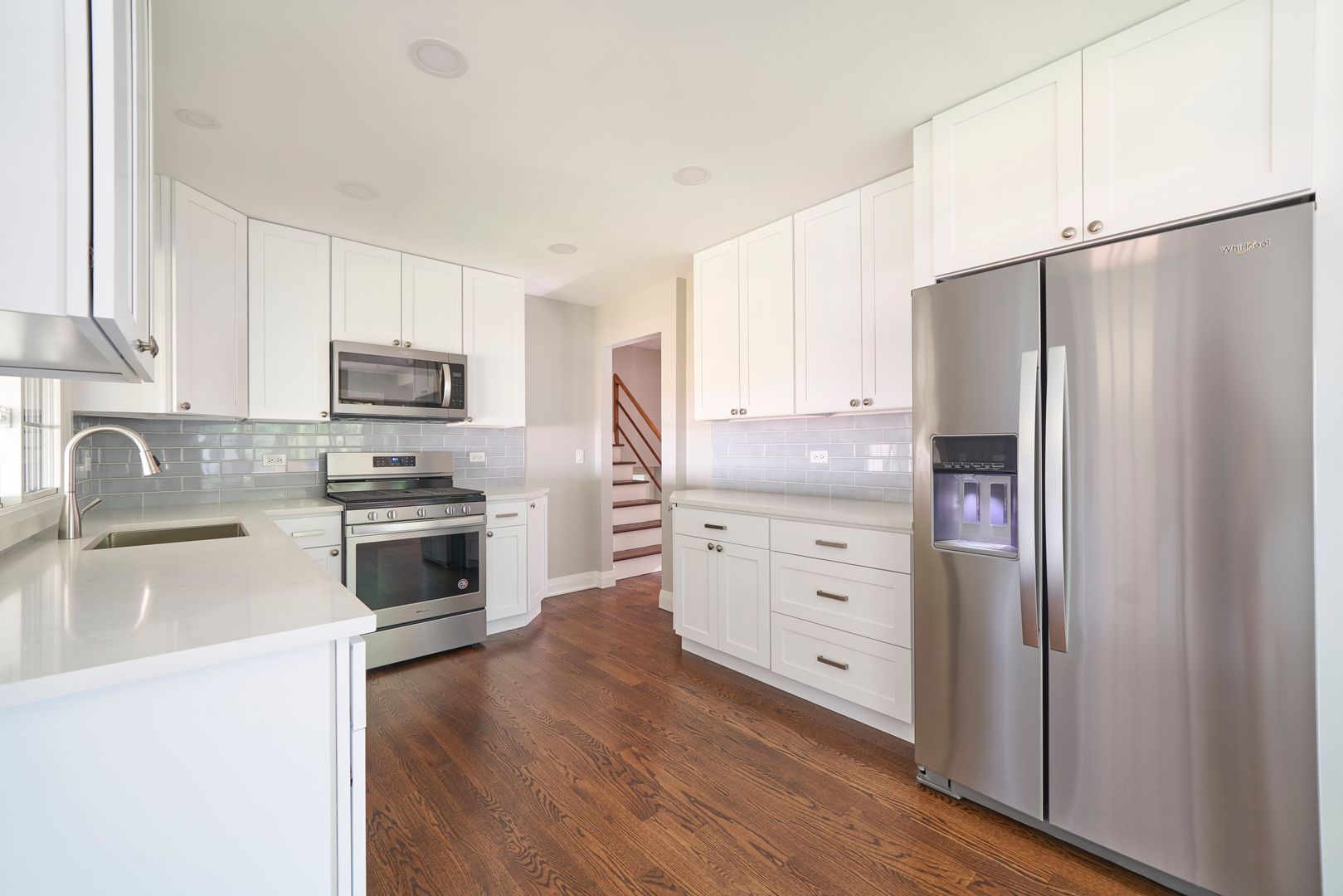 504 Lisa Road West Dundee, IL 60118 - Photo 6 of 27