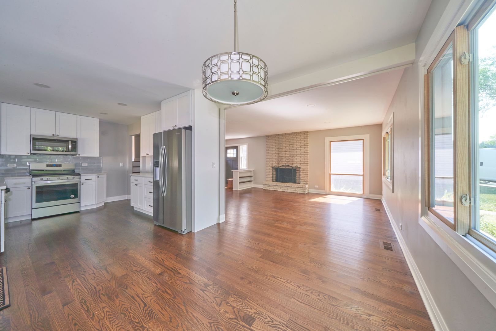 504 Lisa Road West Dundee, IL 60118 - Photo 10 of 27