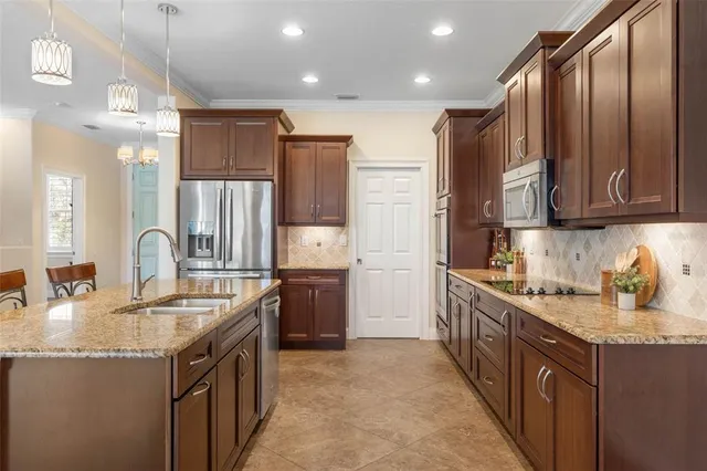 $718,000 | 36 Heron Drive, Palm Coast, FL 32137