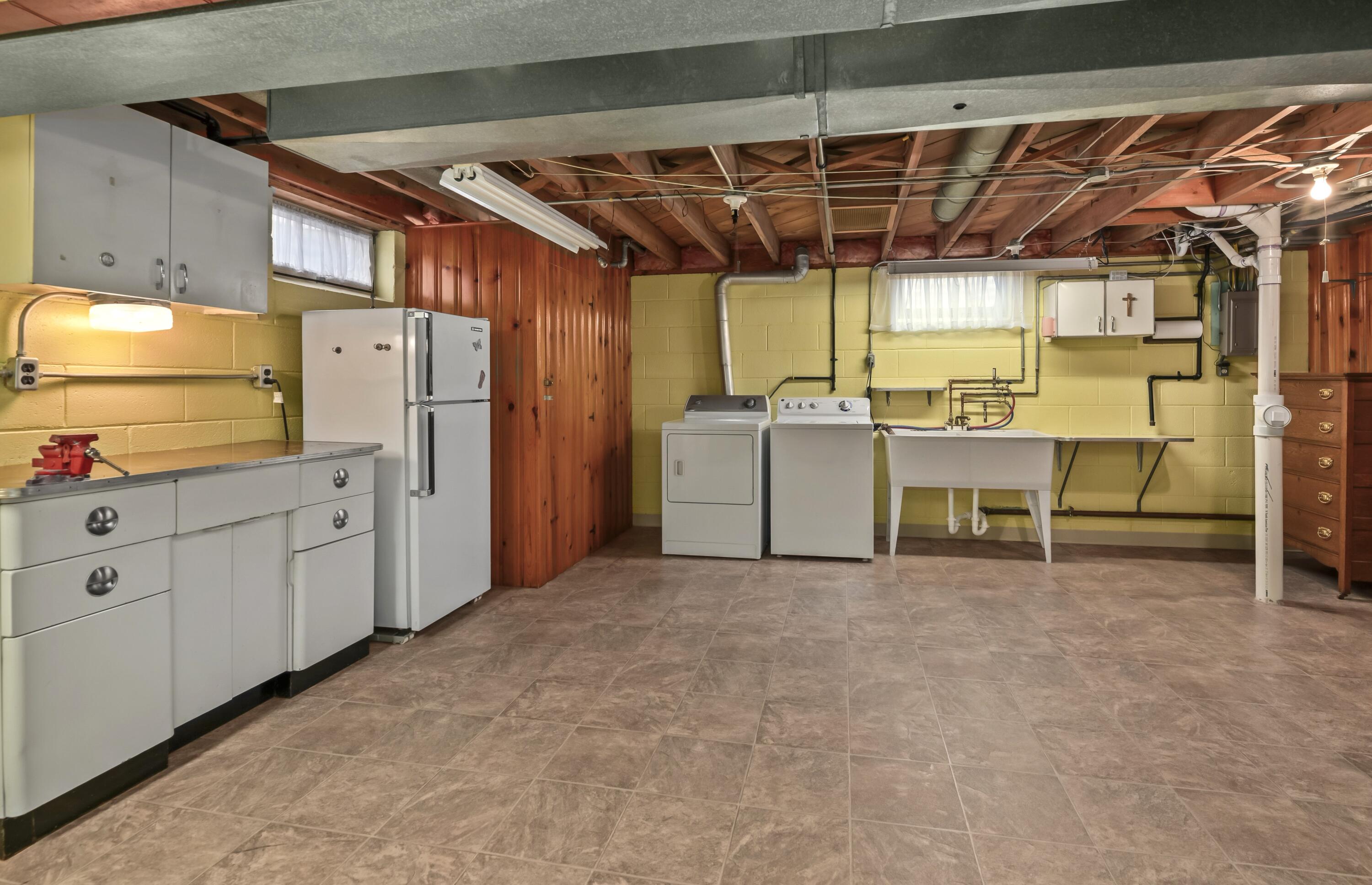 3386 South 78th Street Milwaukee, WI 53219 - Photo 24 of 37 DSC_5243