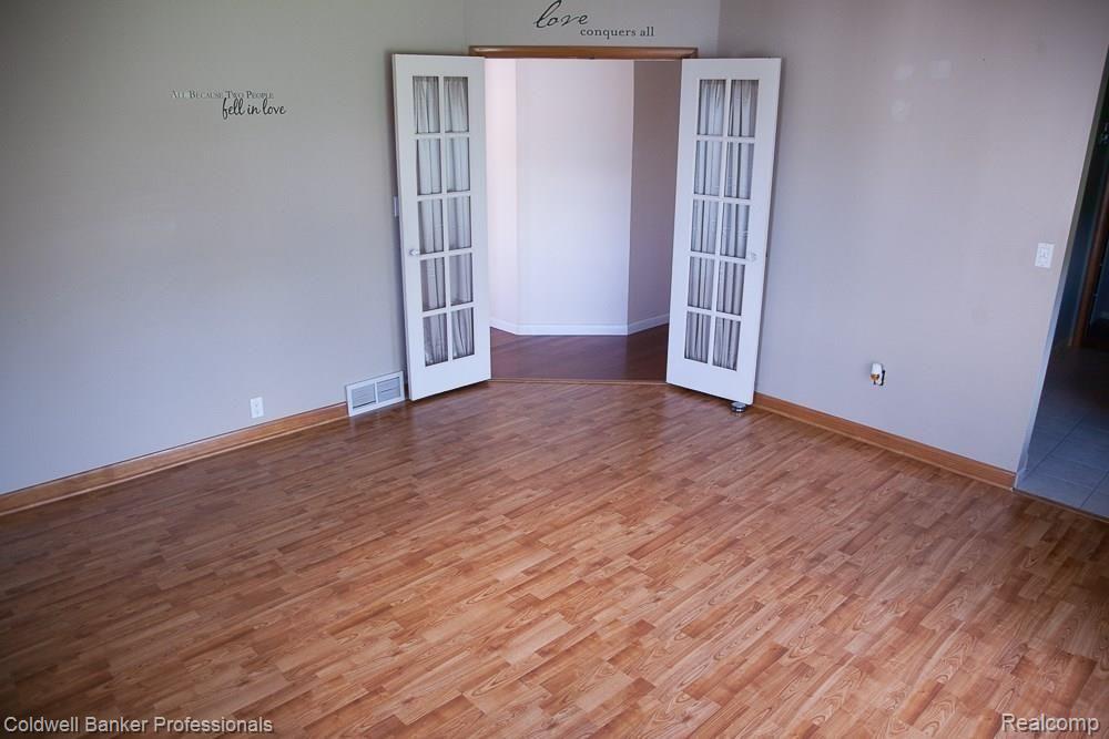 6548 Andersonville Road Clarkston, MI 48346 - Photo 7 of 35 IMG_6214.jpg