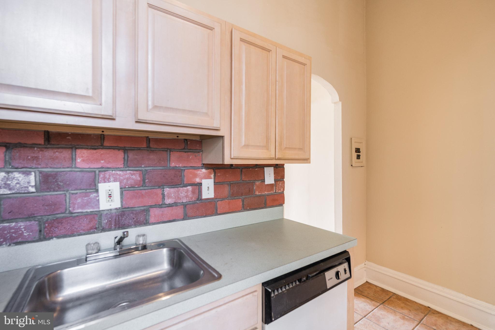 1933 Spring Garden Street, Unit 1F Philadelphia, PA 19130 - Photo 9 of 12