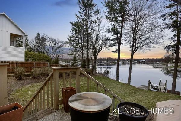 $1,200,000 | 19094 Walden Drive, Spring Lake, MI 49456