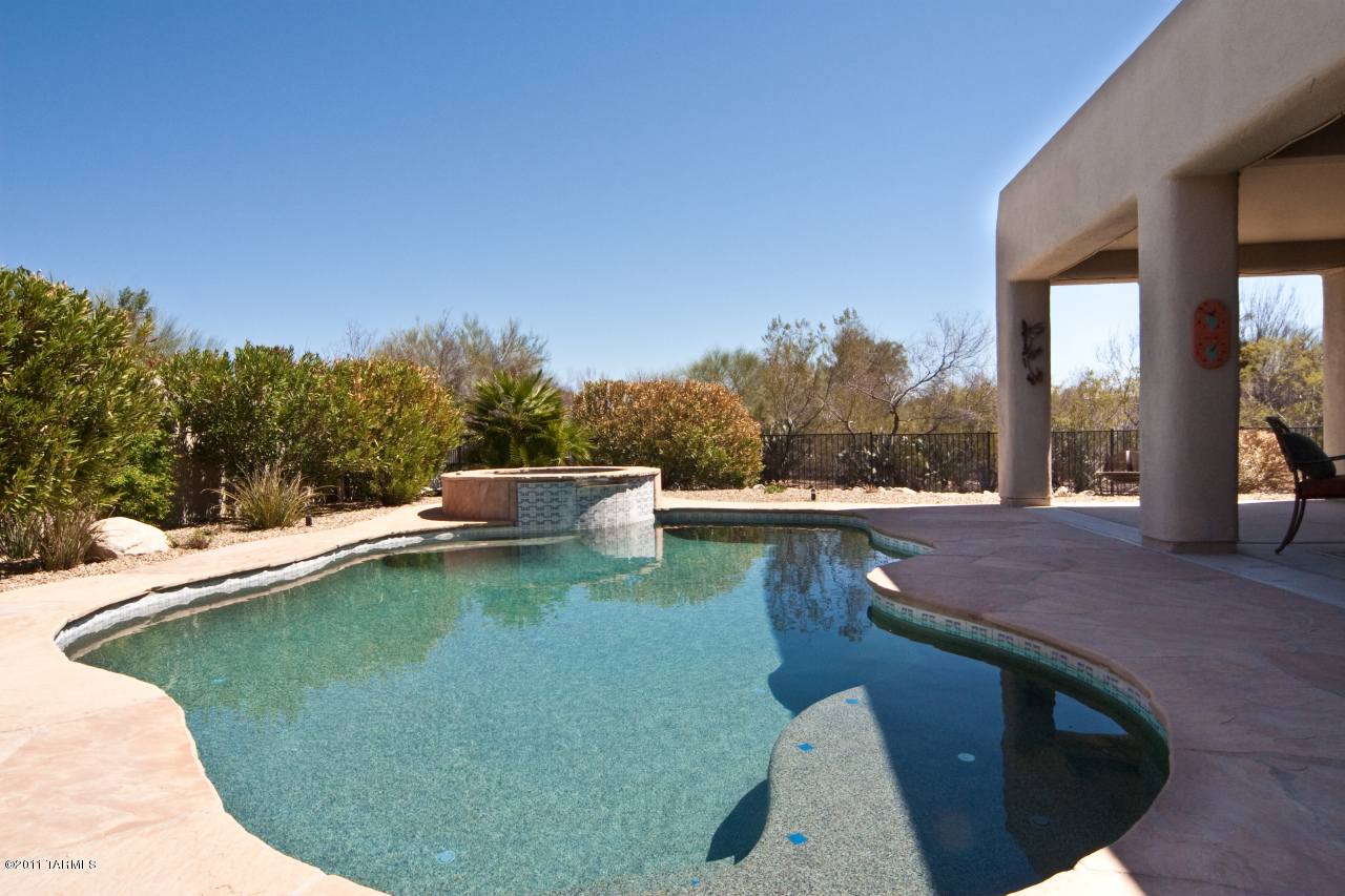 6054 North Panorama Ridge Place Tucson, AZ 85704 - Photo 23 of 36